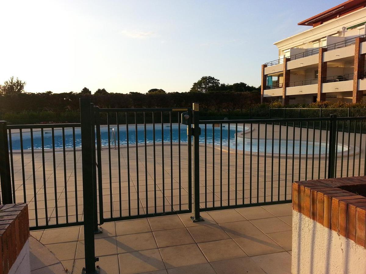 Maison Proche Golf Plage Et Piscine A 波尔尼克 外观 照片
