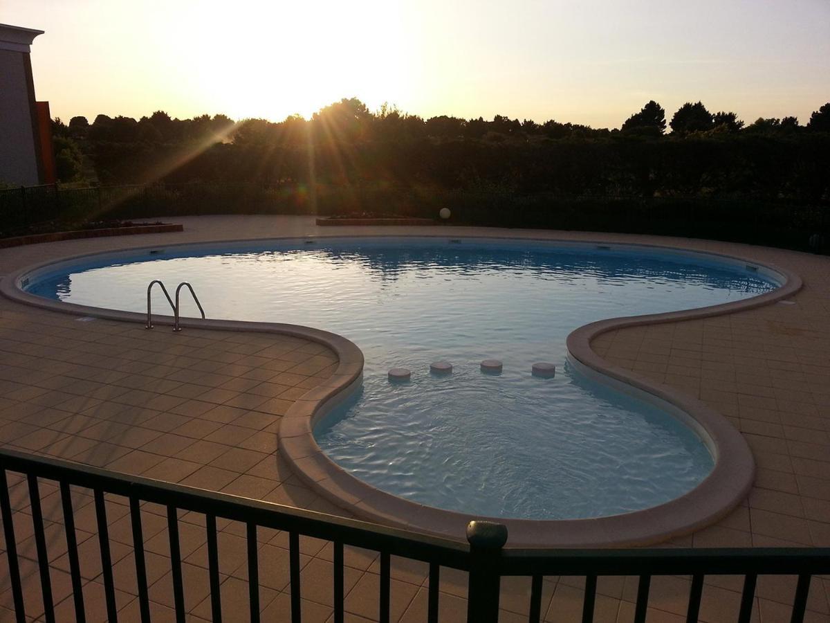 Maison Proche Golf Plage Et Piscine A 波尔尼克 外观 照片